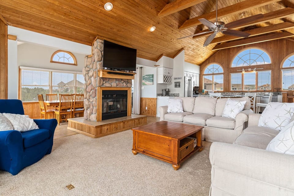 Living Area on Third Level with Ocean Views