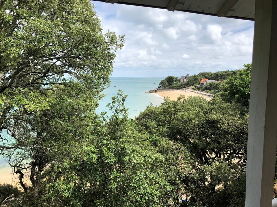 Beach/ocean view