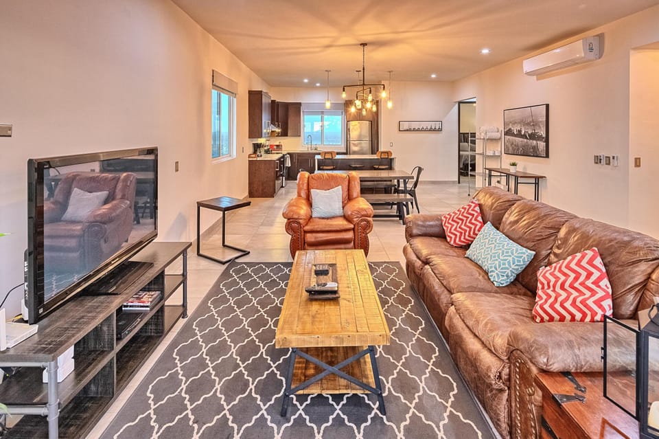 2nd Floor - Living Room
