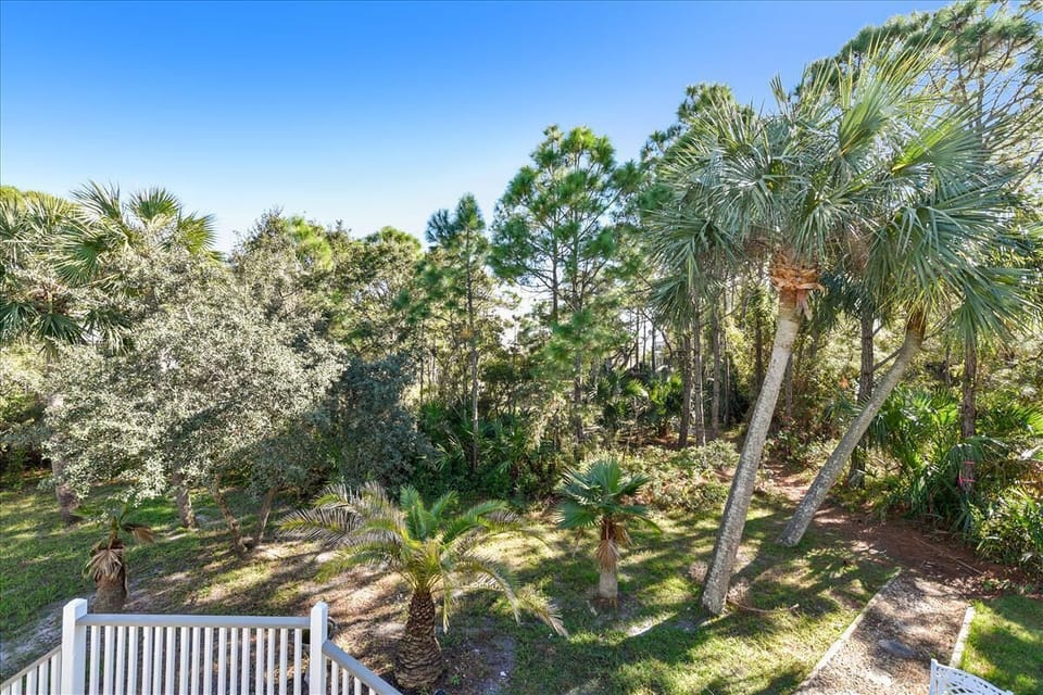 Main Level Covered Deck View
