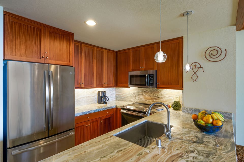 Fully equipped kitchen.