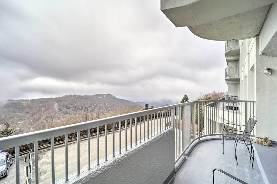 Private Balcony | Grandfather Mountain Views