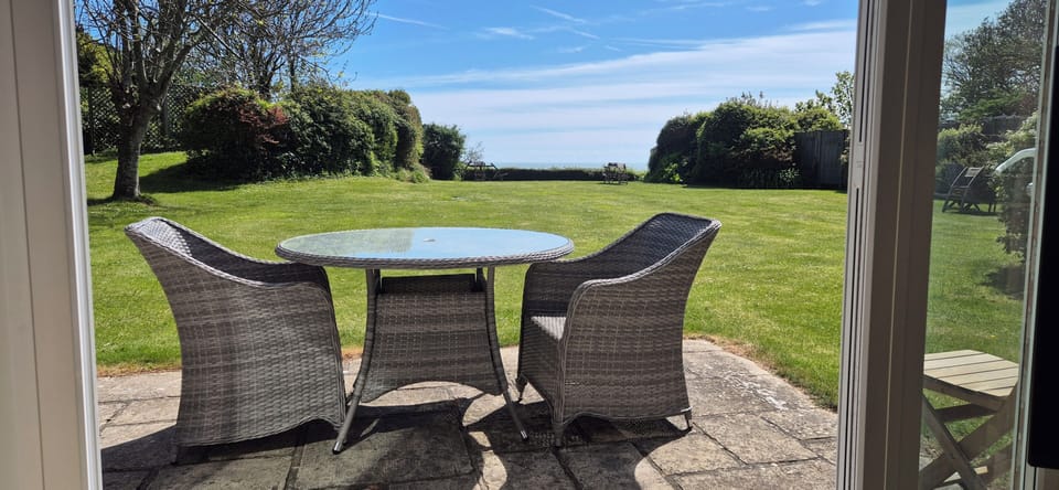 Sea view patio and garden