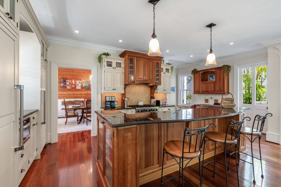 Gourmet kitchen for meal prep