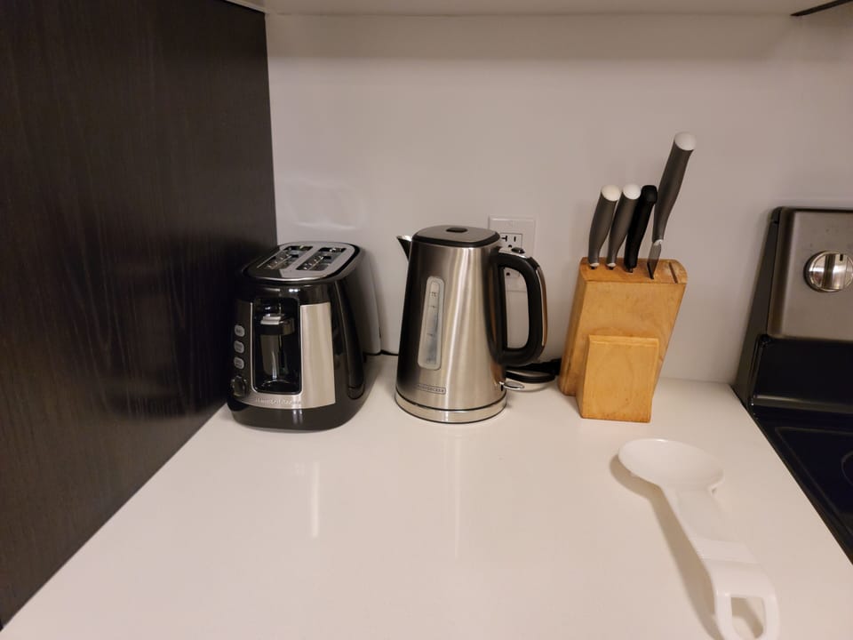 Toaster and Electric Kettle
