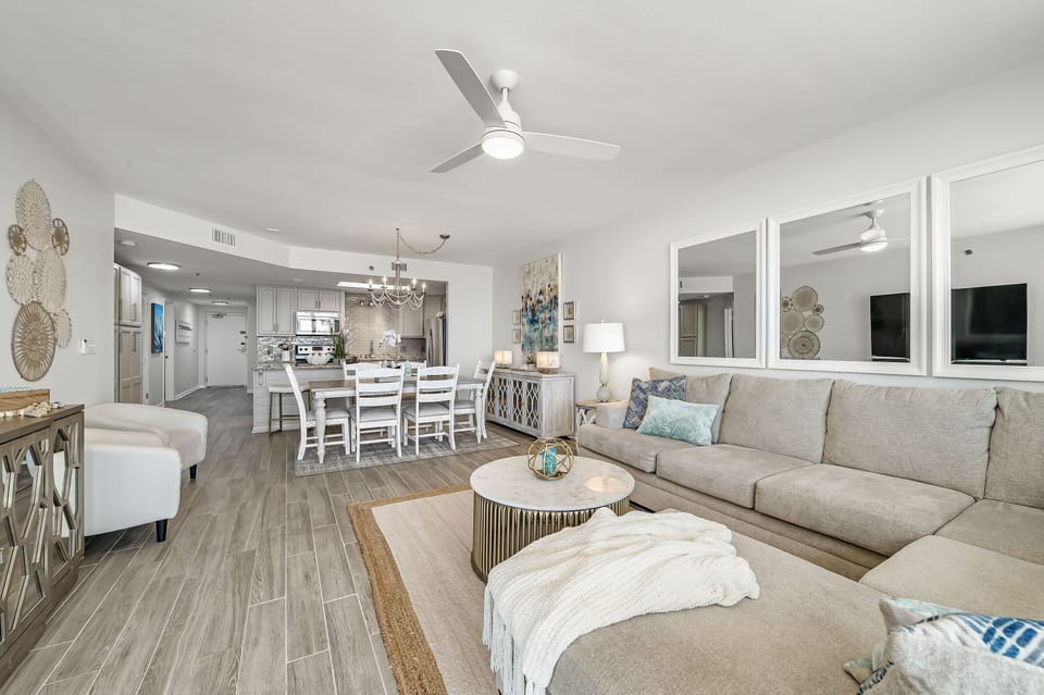 Living & Dining Area