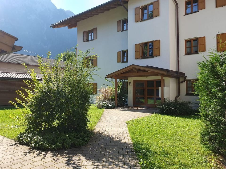 Marktstüberl, holiday apartment - "Marktstüberl" apartment / 2 bedrooms / shower, toilet Apartment in Mittenwald