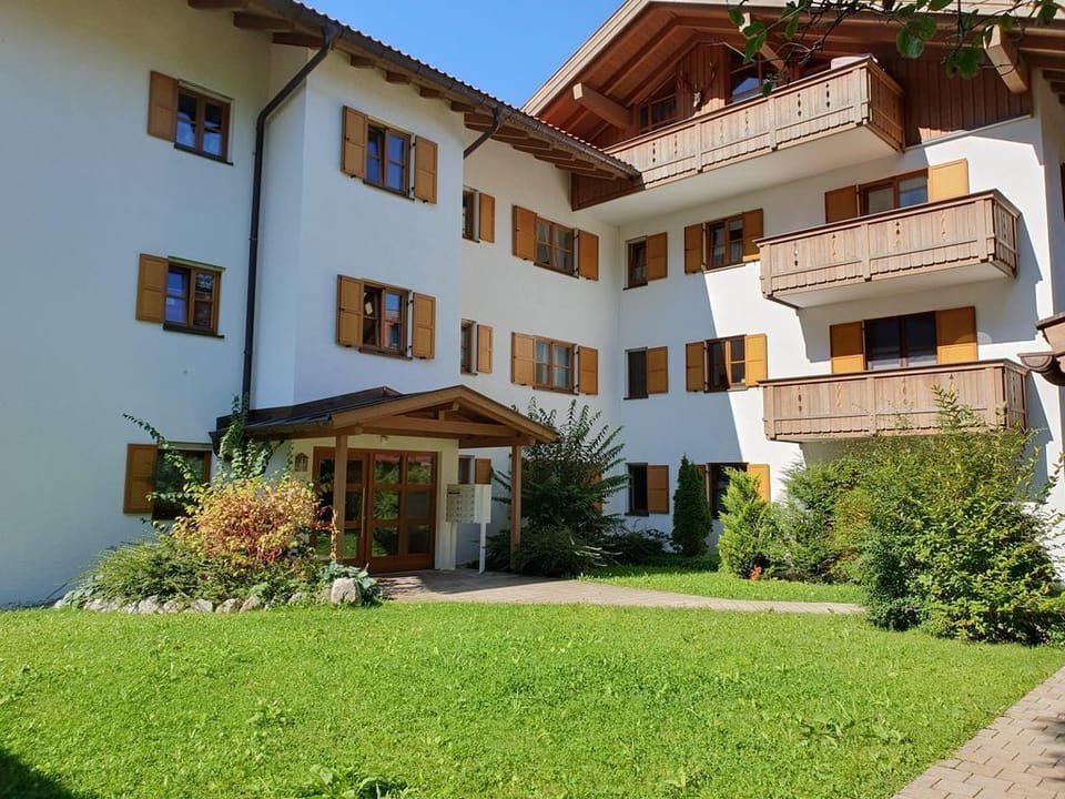 Marktstüberl, holiday apartment - "Marktstüberl" apartment / 2 bedrooms / shower, toilet Apartment in Mittenwald