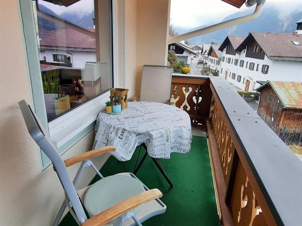 "Feldernblick" - apartment / 1 bedroom / shower, toilet - Isartaler Hoamat, house Apartment in Mittenwald