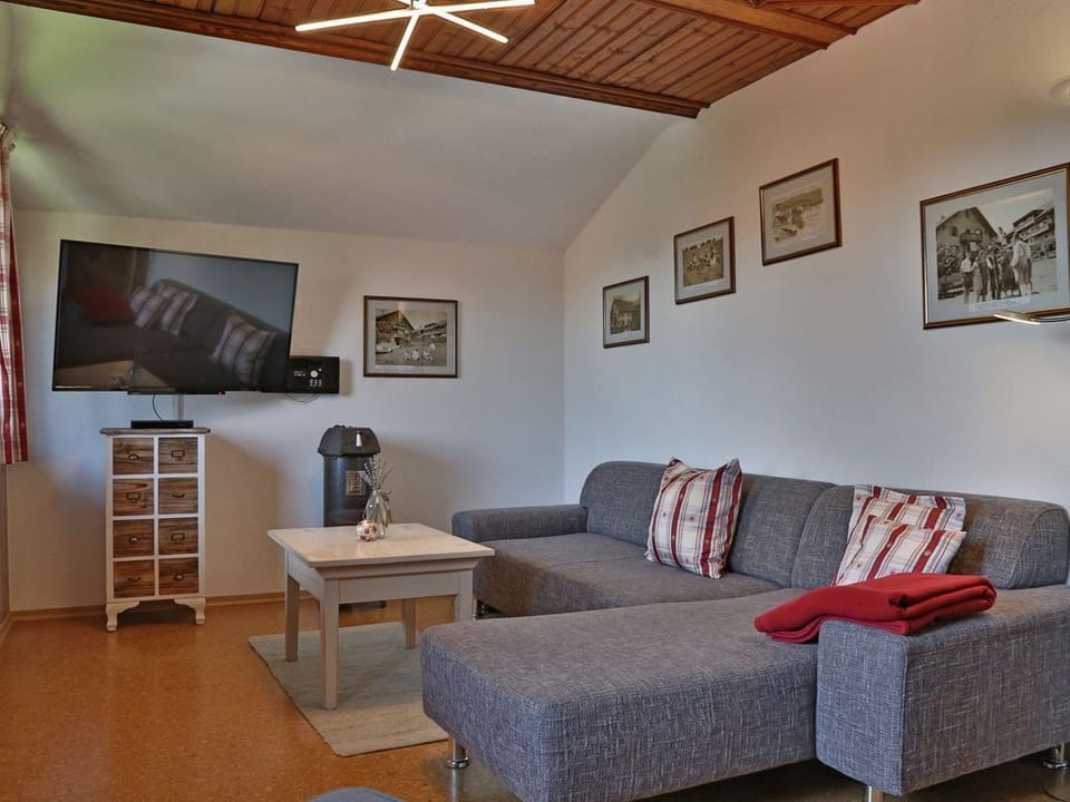 Apartment Alpspitze (XL) 75 sqm - Alpenstern Finy, organic guest house Apartment in Tyrol