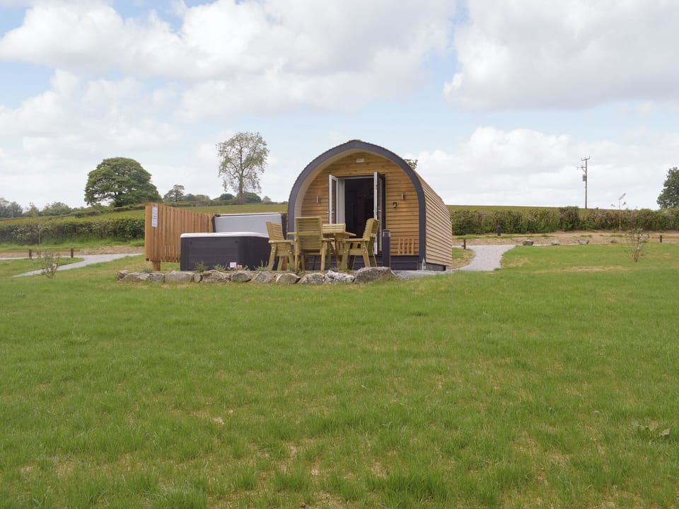 Exterior | Efyrnwy Pod VIP - Pods Bodyddon, Llanfyllin, near Welshpool