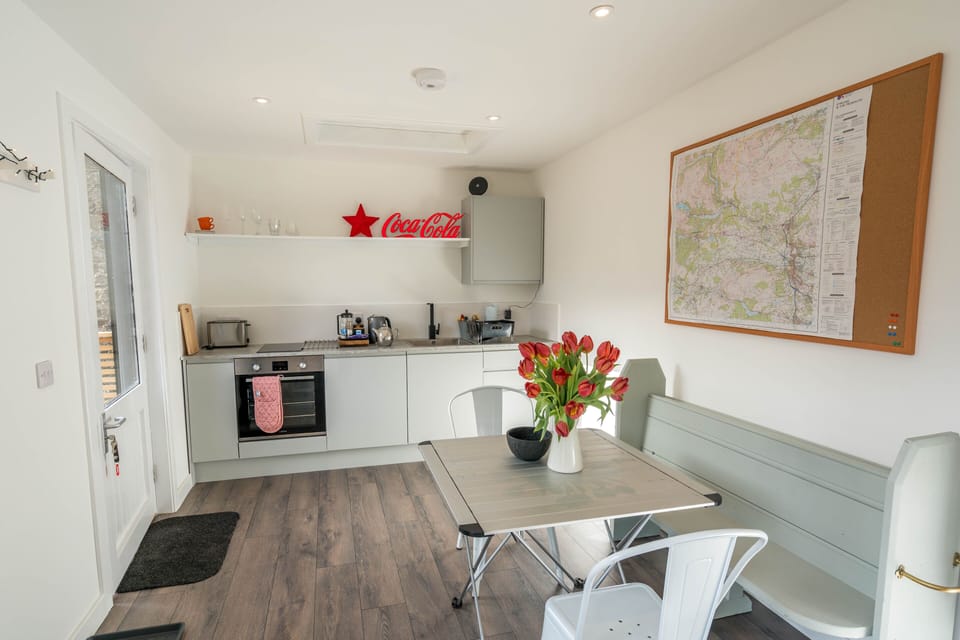 Kitchen and dining area in the Workshop