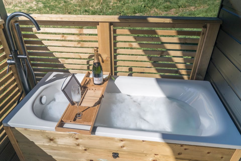 Bath on the River Cabin deck