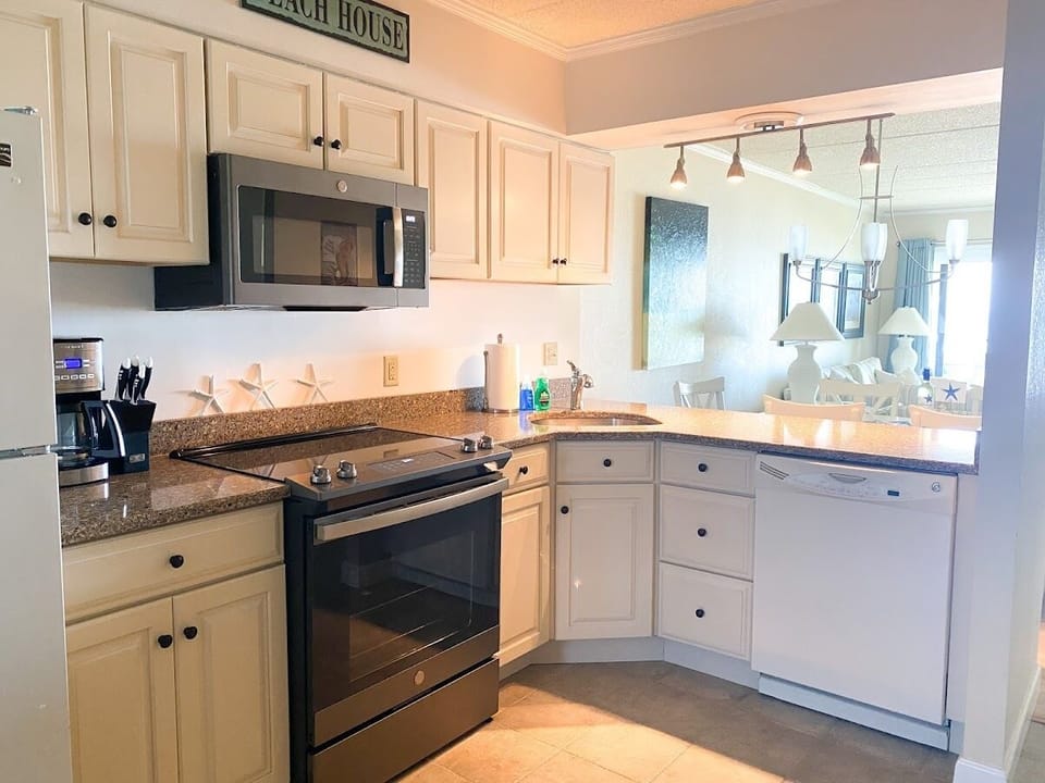 Fully equipped kitchen