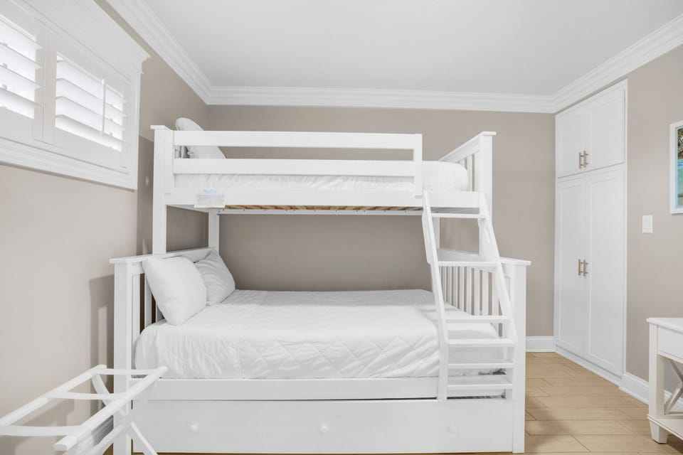 Bunk room