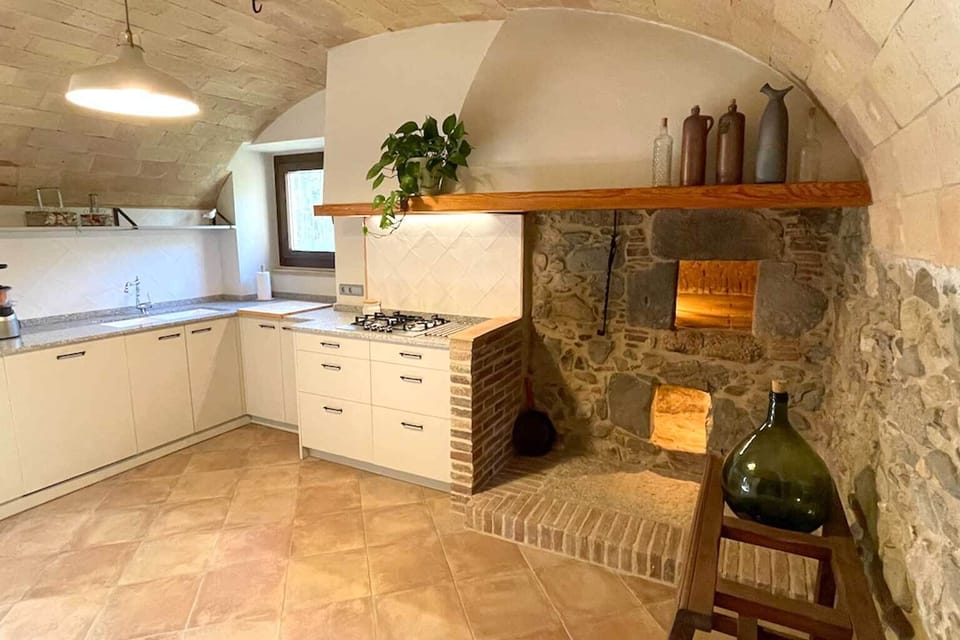 Cocina y antiguo horno