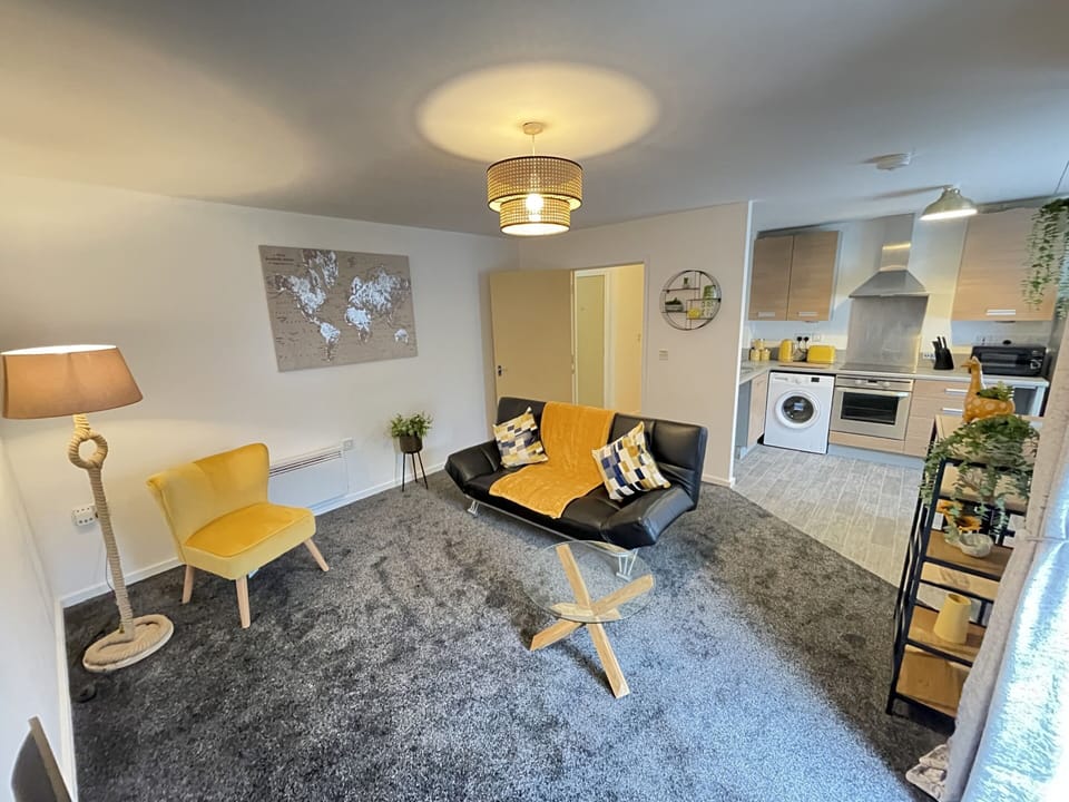 Living Room / Lounge