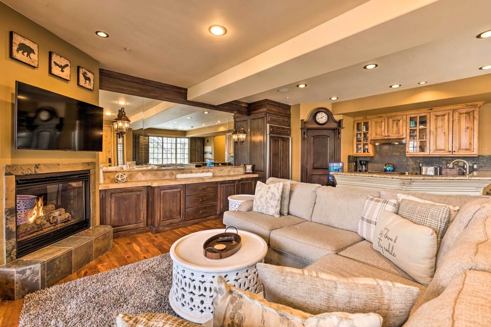Park City Vacation Rental Townhome | 4BR | 3.5BA | 2,467 Sq Ft | Stairs Required