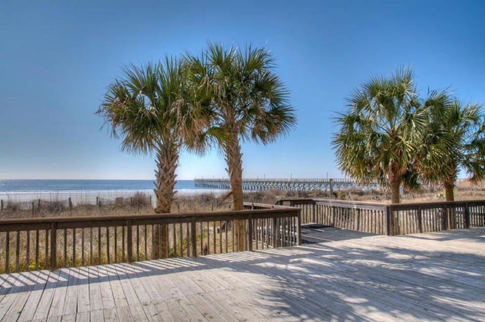 Let your eyes absorb the blue of the sky & sea in endless views.