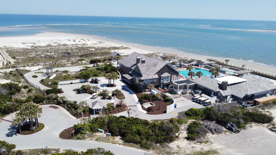 Shoals Club (East Beach).  Message for membership access.