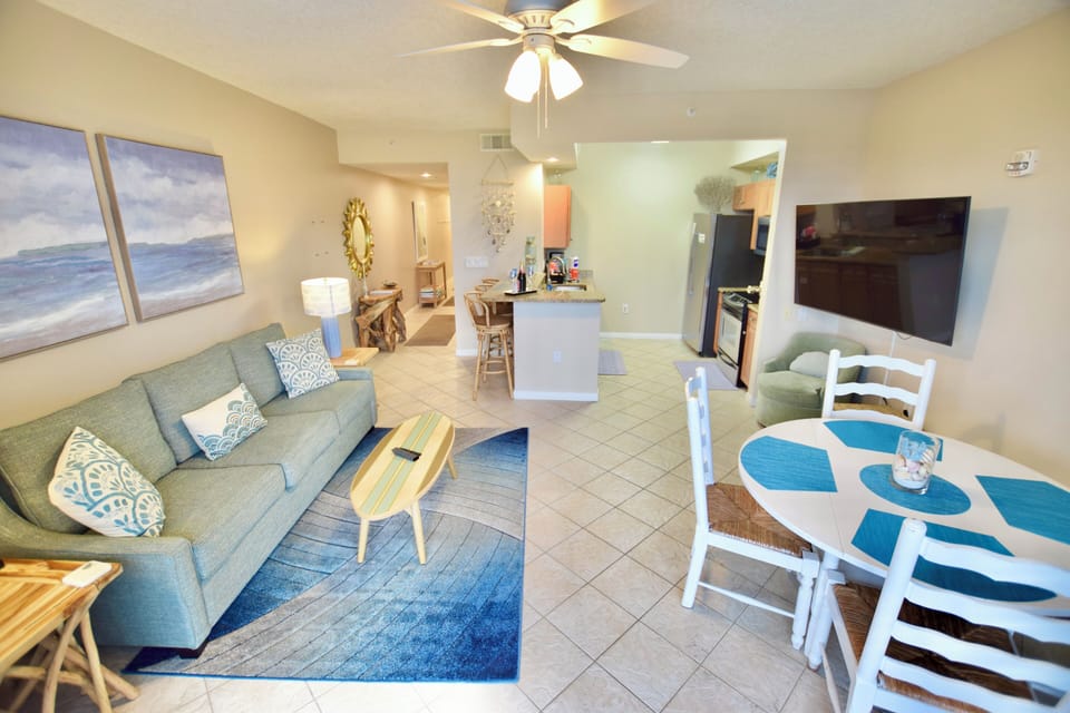 Destin West Gulfside #309 - Living Room