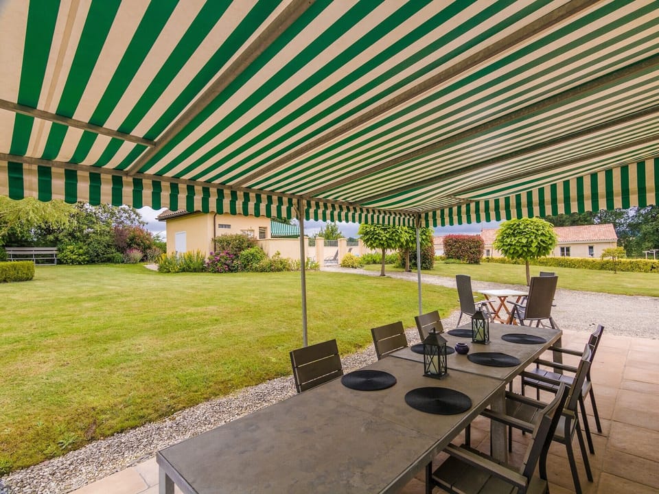 Holiday Home Swimming Pool