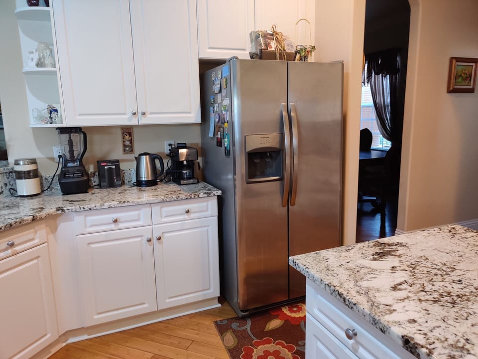 Ninja blender and coffee maker
