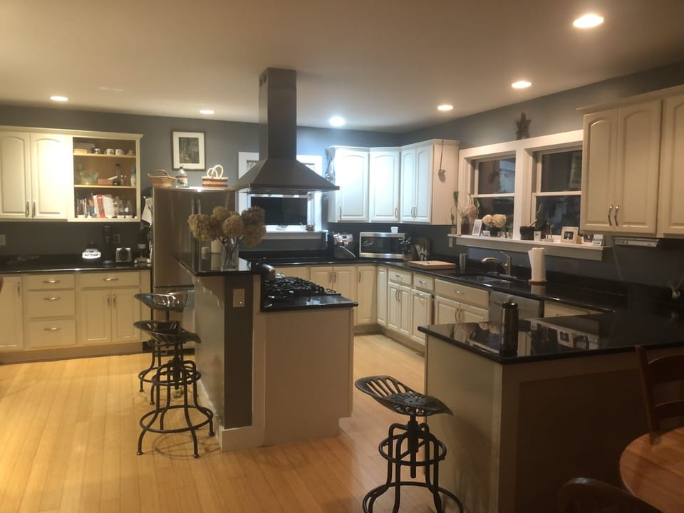 Kitchen with everything.