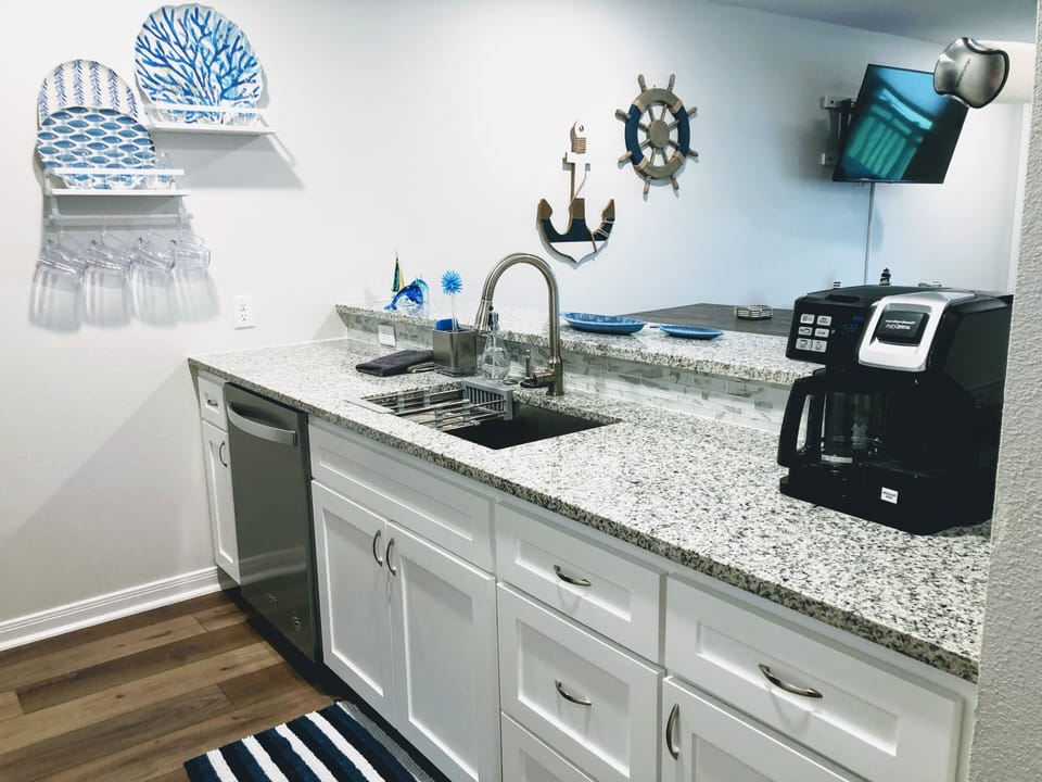 Enjoy cooking in this fully equipped kitchen.