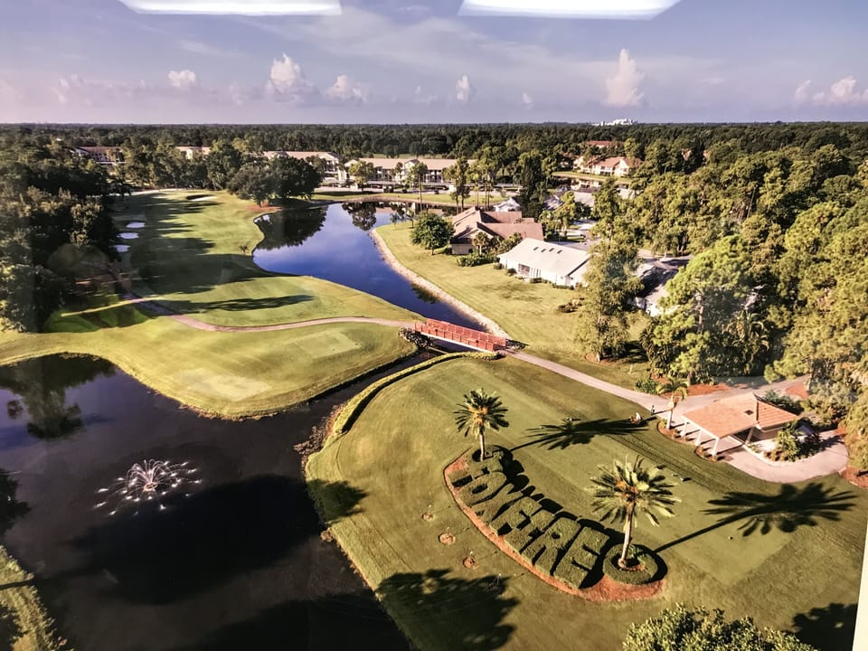 Arial of Foxfire grounds and golf course