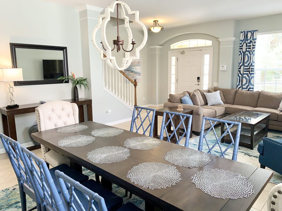 Main Floor Dining Area