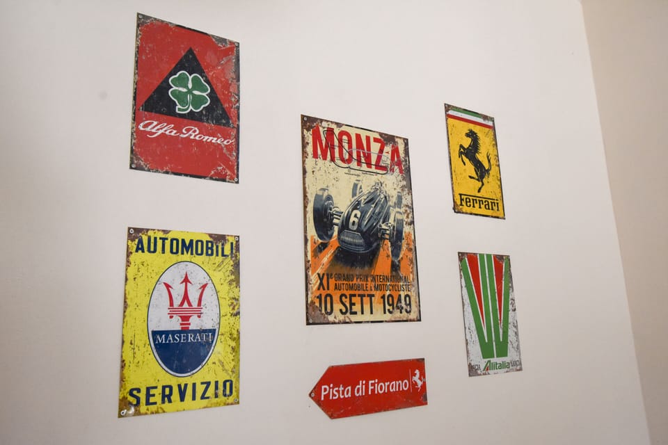 Italian motorsport inspired wall decorations