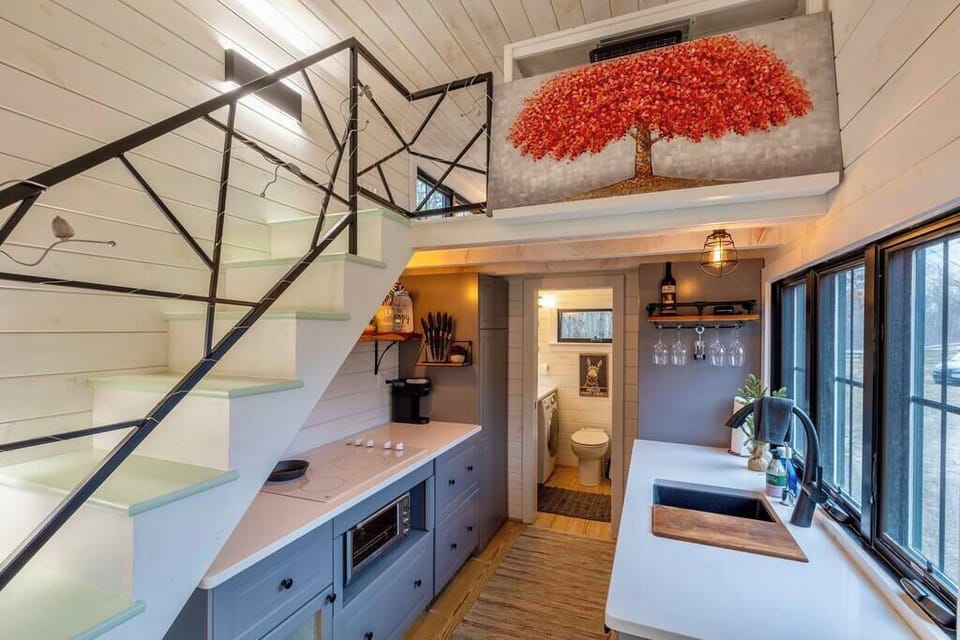 Master suite with Queen size bed
