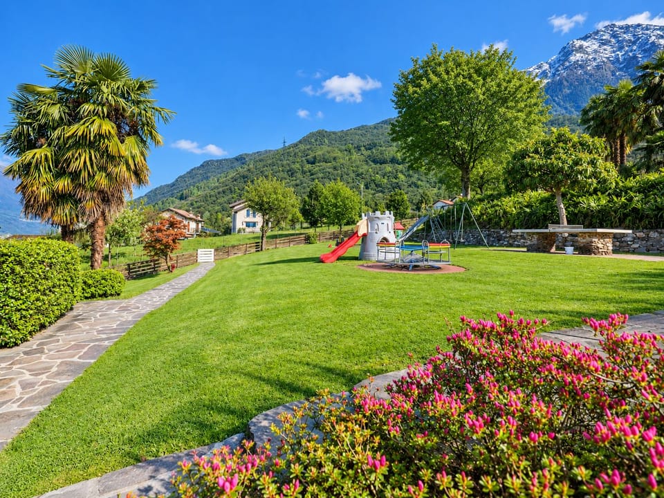 Casa del Sole No. 1 by Lago Reisen Apartment in Colico