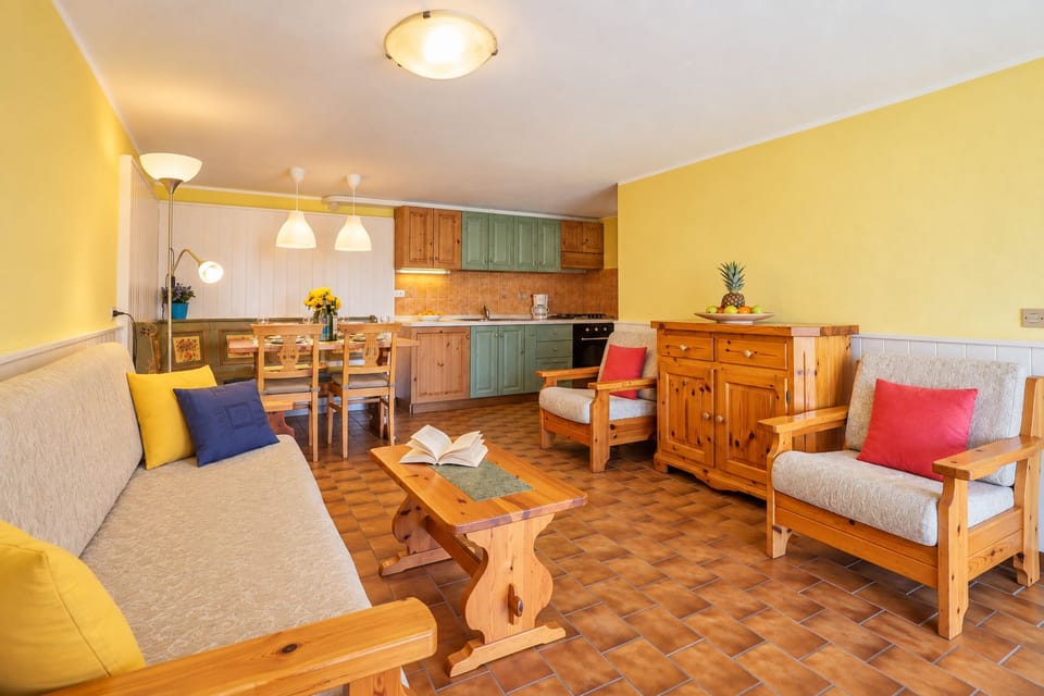Casa Bellavista No. B by Lago Reisen Apartment in Colico