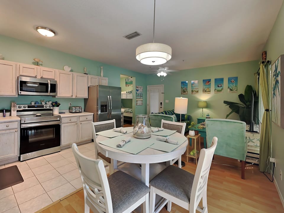Dining Area - Table for Four