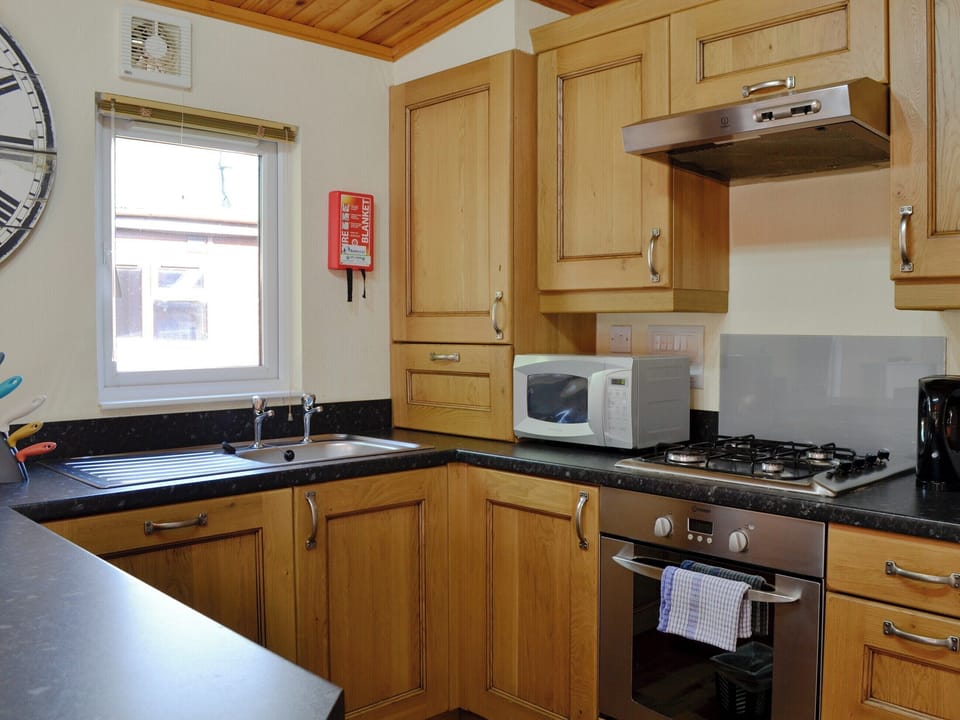 Kitchen | Lodge G - Royal Deeside Woodland Lodges, Dinnet, near Ballater