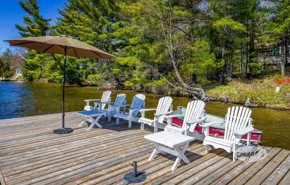 Dock Seating