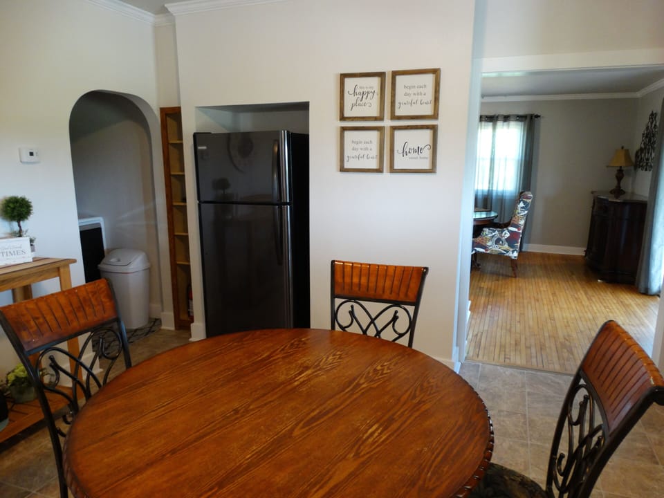 Kitchen table
