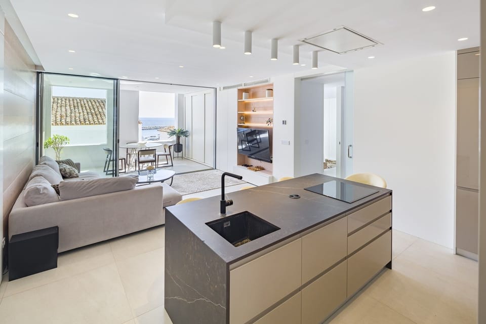 Puerto Banus Seaview Apartment holiday rental