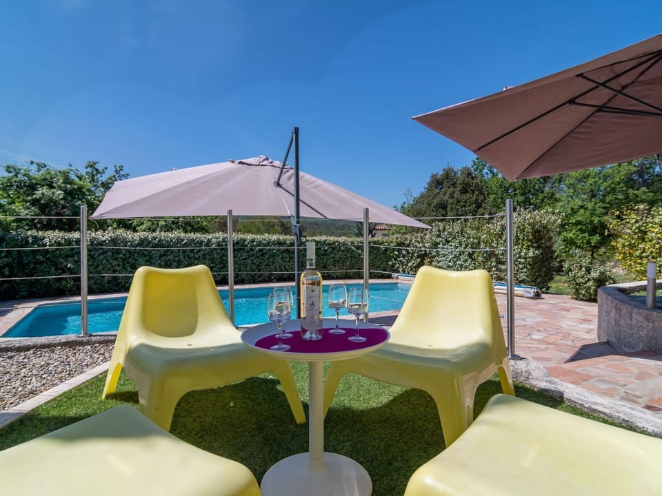 Sky, Furniture, Table, Building, Water, Plant, Swimming Pool, Chair, Tree, Sunlounger
