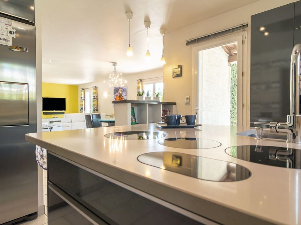 Cabinetry, Countertop, Furniture, Building, Kitchen Appliance, Sink, Kitchen, Table, Tap, House
