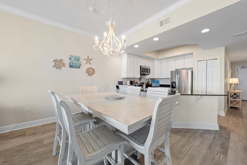 8 San Carlos 308 Dining Room