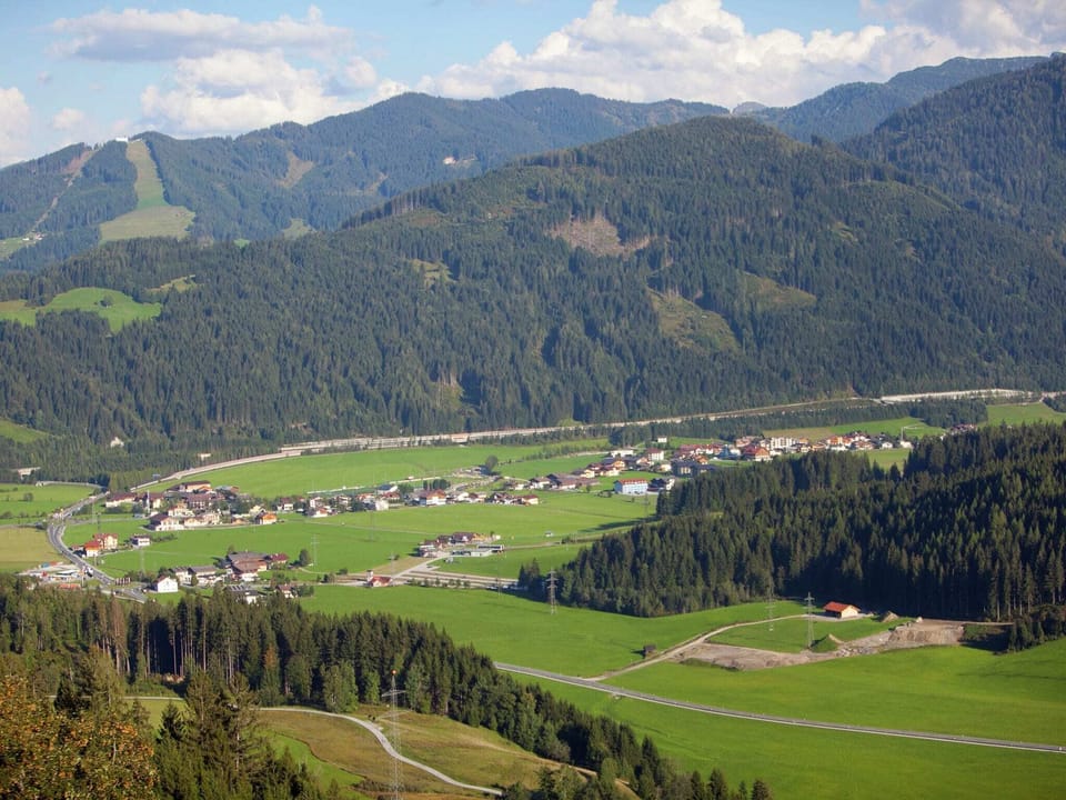 Immediate Surroundings [summer] (<1 km)