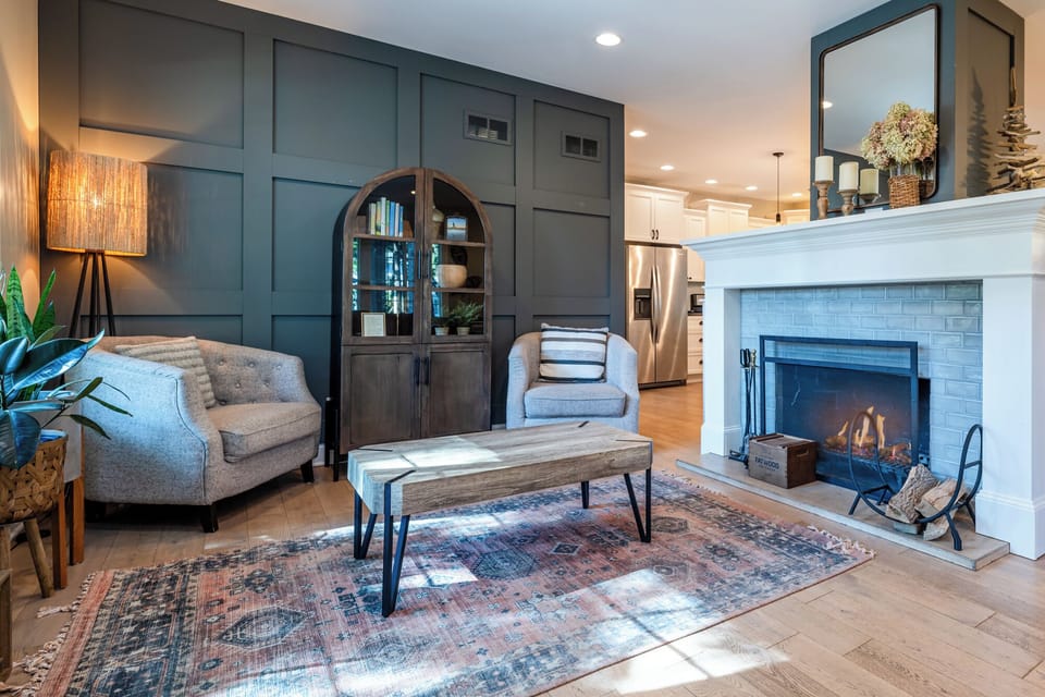 Reading Nook (Fireplace not Operational)