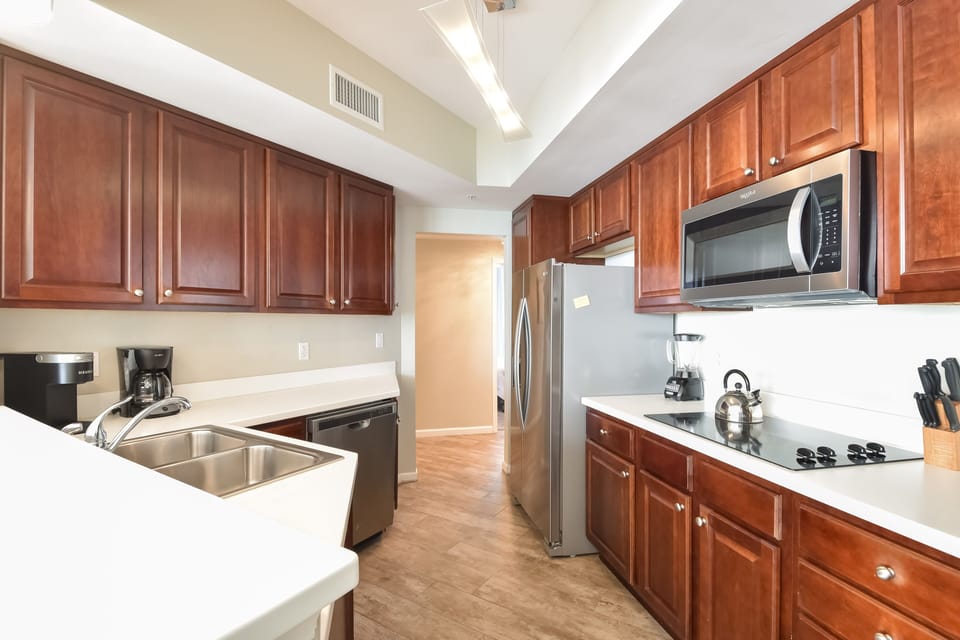 Silver Beach Towers West 704 - Fully Equipped Kitchen