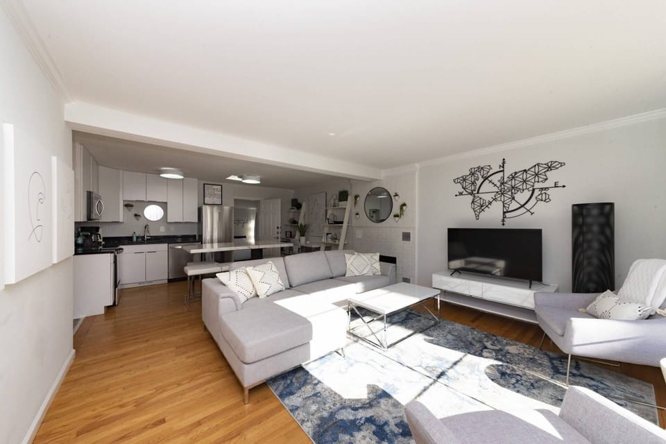 One guest said: "The space is absolutely gorgeous. The beds are comfortable."