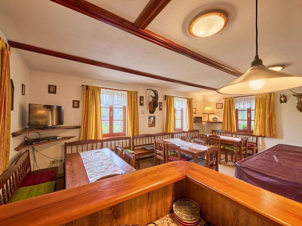 Wood Stain, Hardwood, Hotel, Picture Frame, Eco Hotel, Villa, Window Treatment