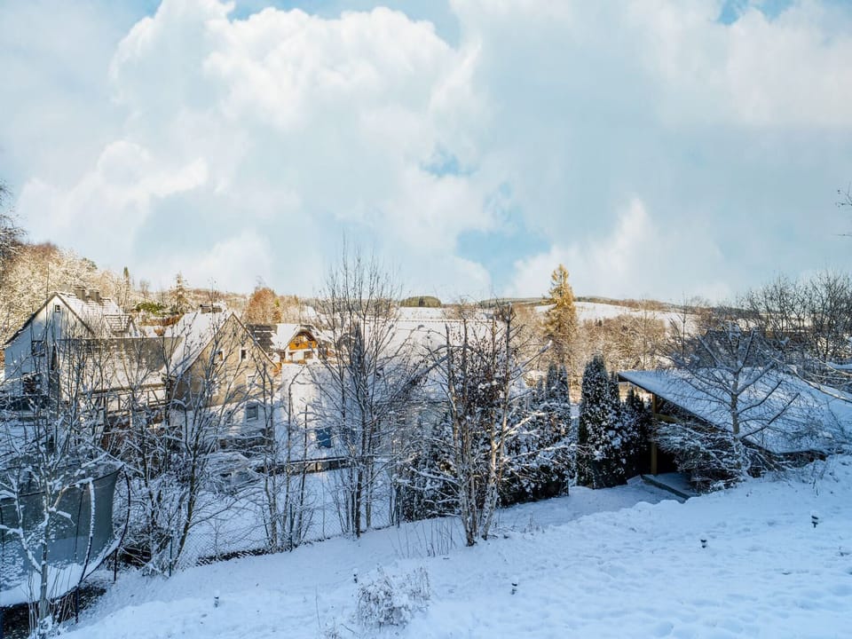 Surroundings [winter] (1-5 km)