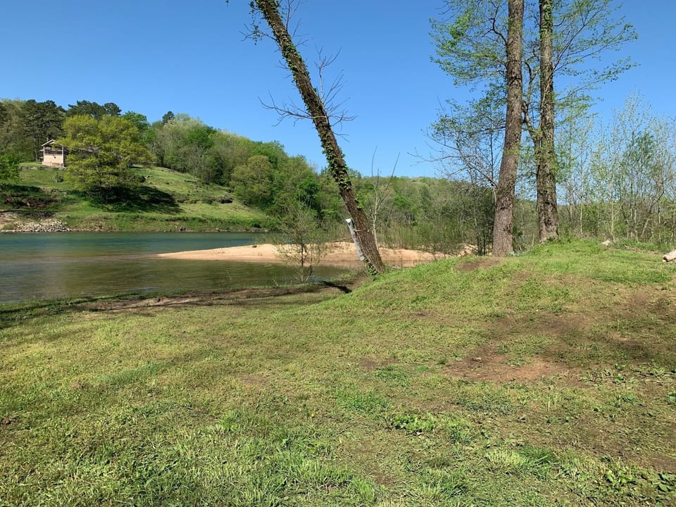 River Frontage that can be used for parking, camping, etc